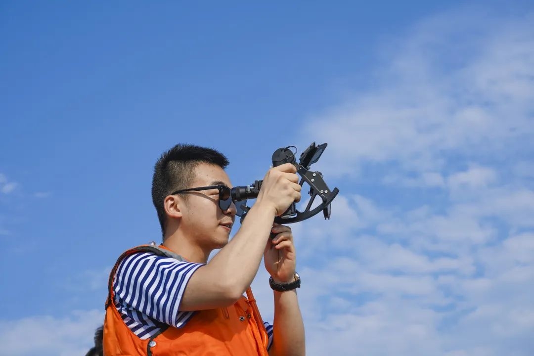 三百餘名軍校學員航海實習錘鍊過硬技能